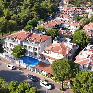 Aparthotel Arya